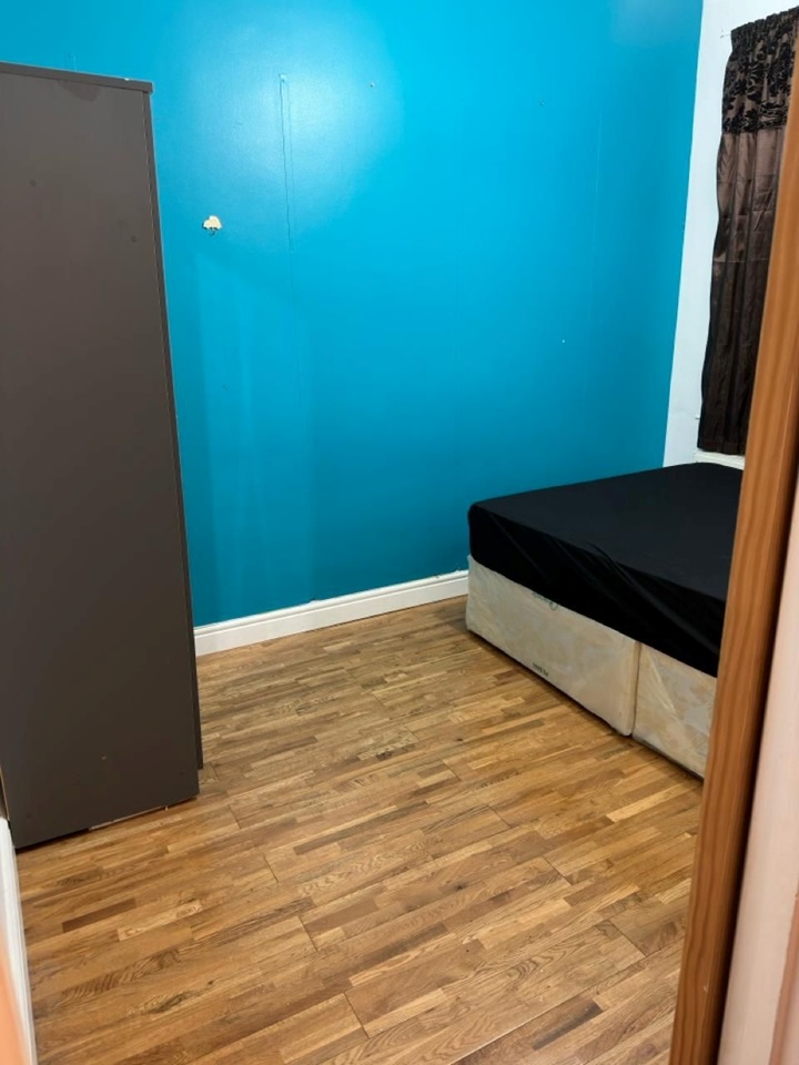 London Room in a Shared House, Denbigh Road, E6 To Rent Now for £