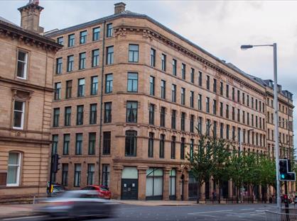 2 Bed Flat, Broadgate House, BD1