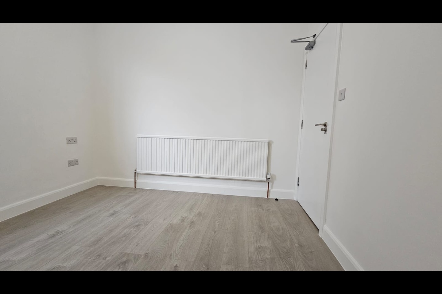 Erith Studio Flat, Pembroke Road, DA8 To Rent Now for £892.54 p/m