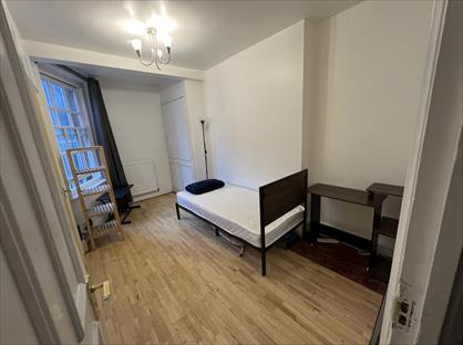 Room in a Shared Flat, Scott Ellis Gardens, NW8