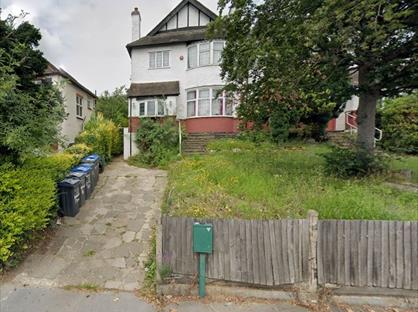 2 Bed Flat, Whitehorse Lane, SE25