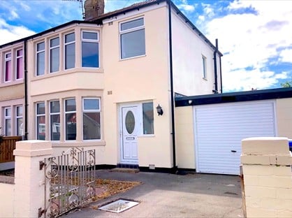 3 Bed Semi-Detached House, Lockerbie Avenue, FY5