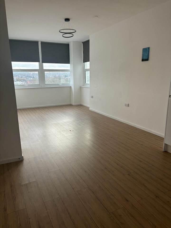 Smethwick 1 Bed Flat, Hawthorns, B66 To Rent Now for £850.00 p/m