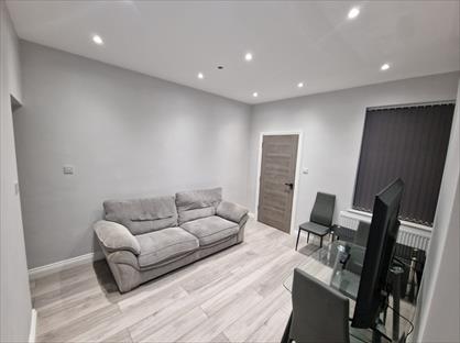 Room in a Shared House, Seaford Street, ST4