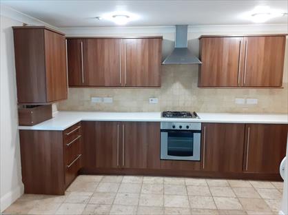 2 Bed Flat, Valley View, TN35