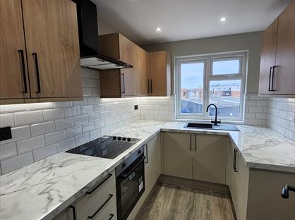 Studio Flat, First Avenue, W3