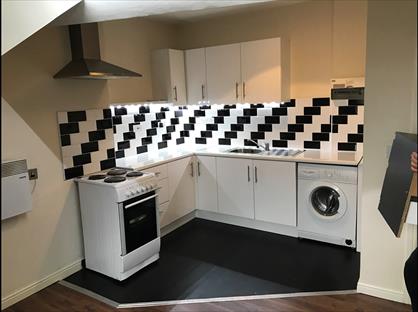 1 Bed Flat, Moor Road, LS11