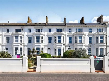 3 Bed Maisonette, Morton Crescent, EX8