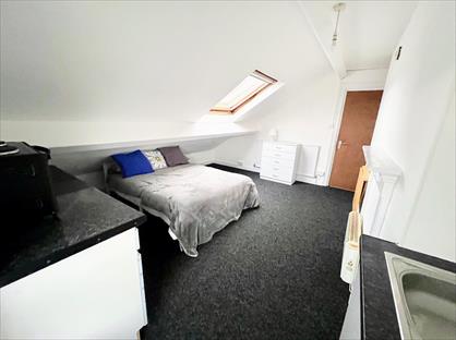 Room in a Shared House, Woodhouse Hill, HD2