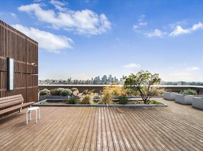 Studio Flat, Ivy Point, E3