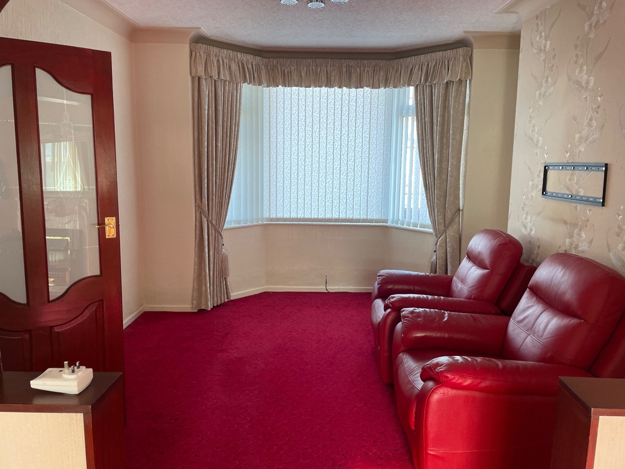 Blackpool 3 Bed SemiDetached House, Hudson Road, FY1 To Rent Now