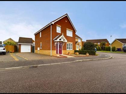 3 Bed Detached House, Redwing Rise, SG8