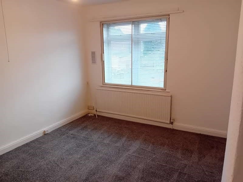 Chadderton, Oldham 3 Bed Terraced House, Whitegate Lane, OL9 To