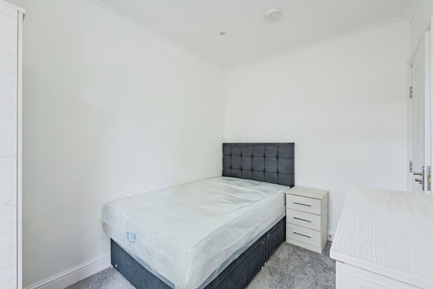 Additional image 5 of 4 Bed Flat, Brondesbury Road, NW6, N1 7GU