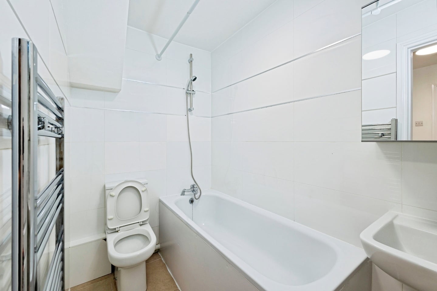 Additional image 6 of 4 Bed Flat, Brondesbury Road, NW6, N1 7GU