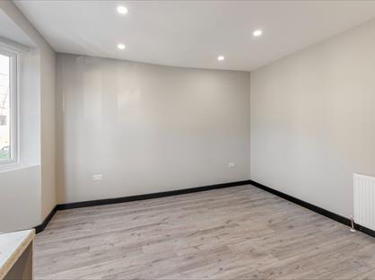 Studio Flat, Niederwald Road, SE26