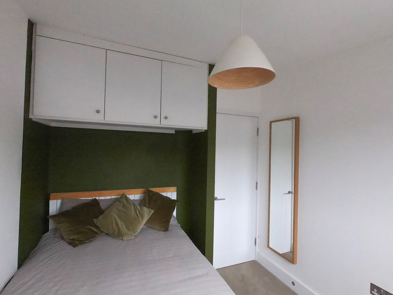 Amersham 1 Bed Flat, Hill Avenue, HP6 To Rent Now for £1,100.00 p/m