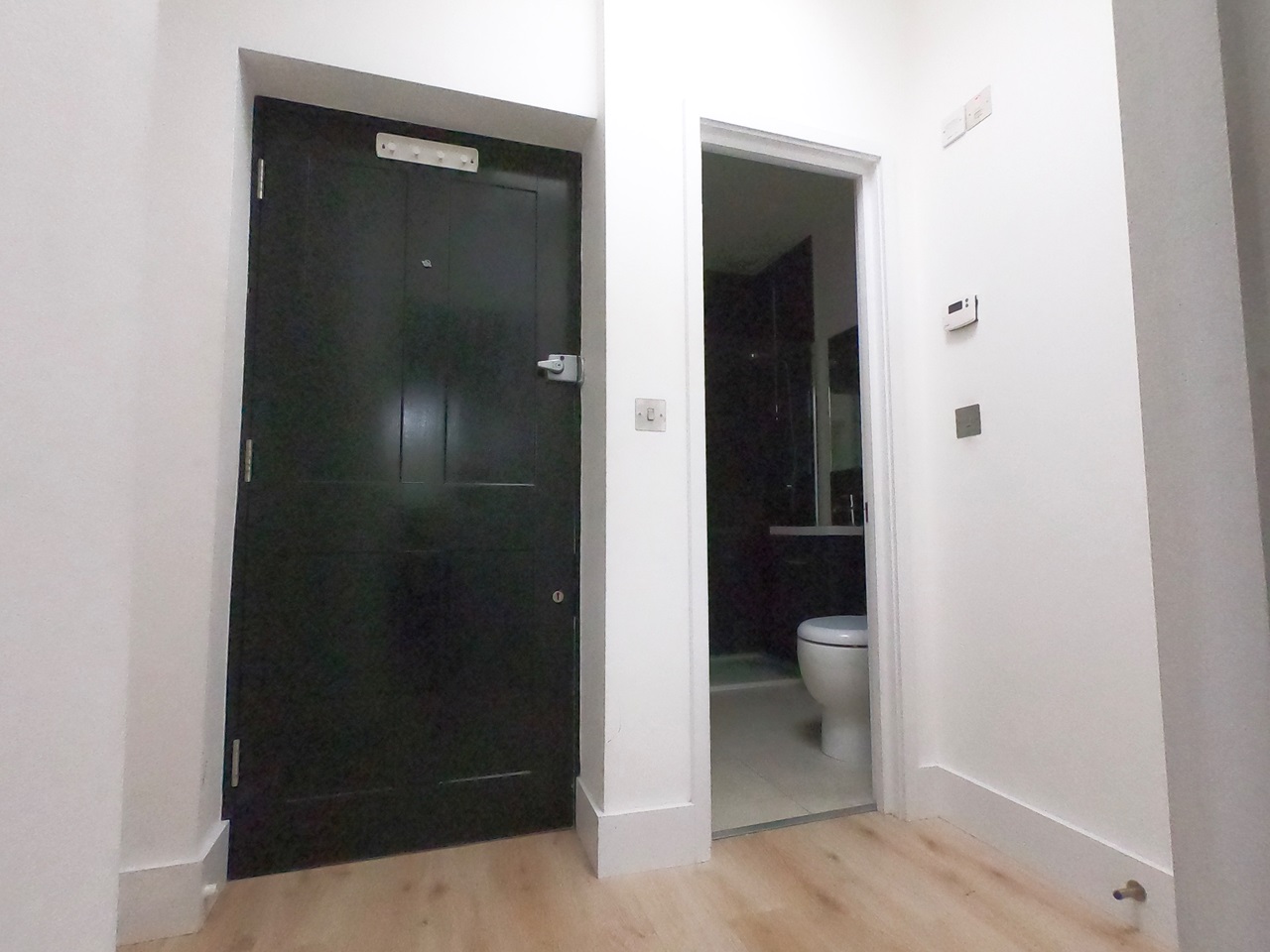 Amersham 1 Bed Flat, Hill Avenue, HP6 To Rent Now for £1,100.00 p/m