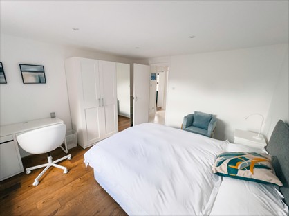 2 Bed Flat, Commercial Road, EX2