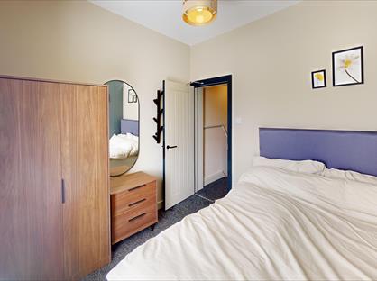 Room in a Shared House, Parrin Lane, M30