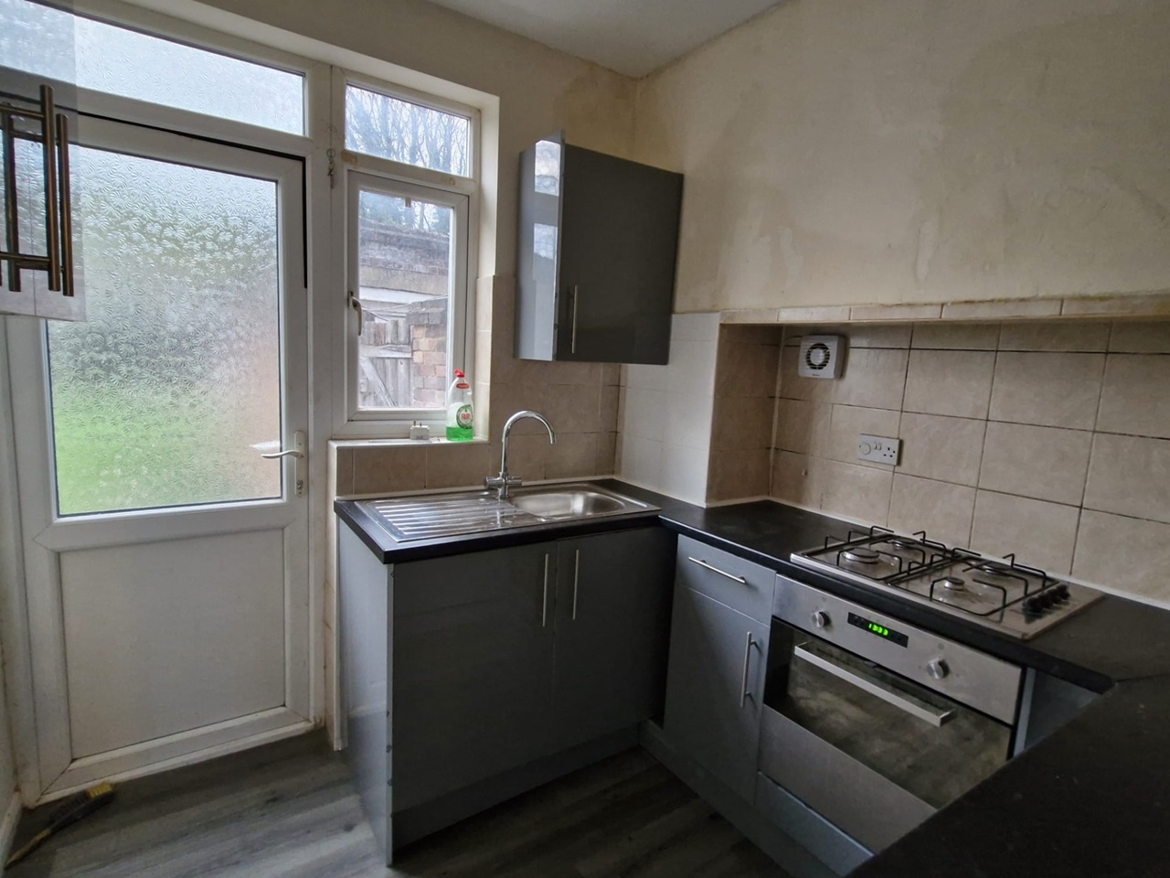 Harrow 3 Bed SemiDetached House, Kenmore Avenue, HA3 To Rent Now for £2,300.00 p/m