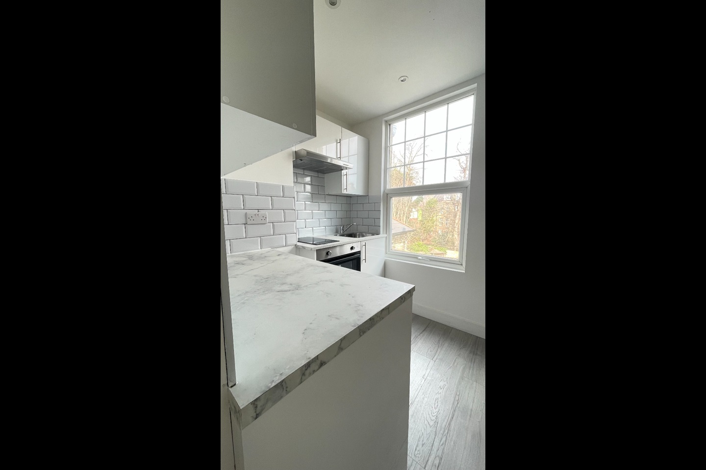 London Studio Flat, Linthorpe Rd, N16 To Rent Now for £1,250.00 p/m