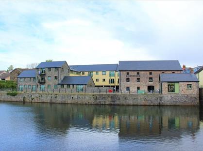 1 Bed Flat, North Quay Court, SA71