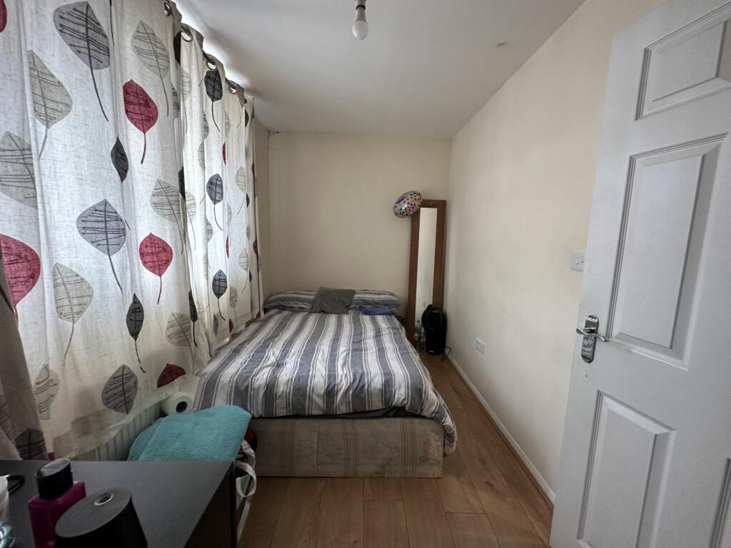 London 3 Bed Terraced House, Bramcote Grove, SE16 To Rent Now for £
