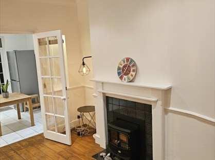 2 Bed Semi-Detached House, Hilton Villas, SE26