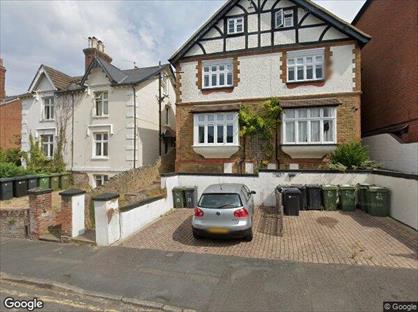 Studio Flat, Baillie Road, GU1