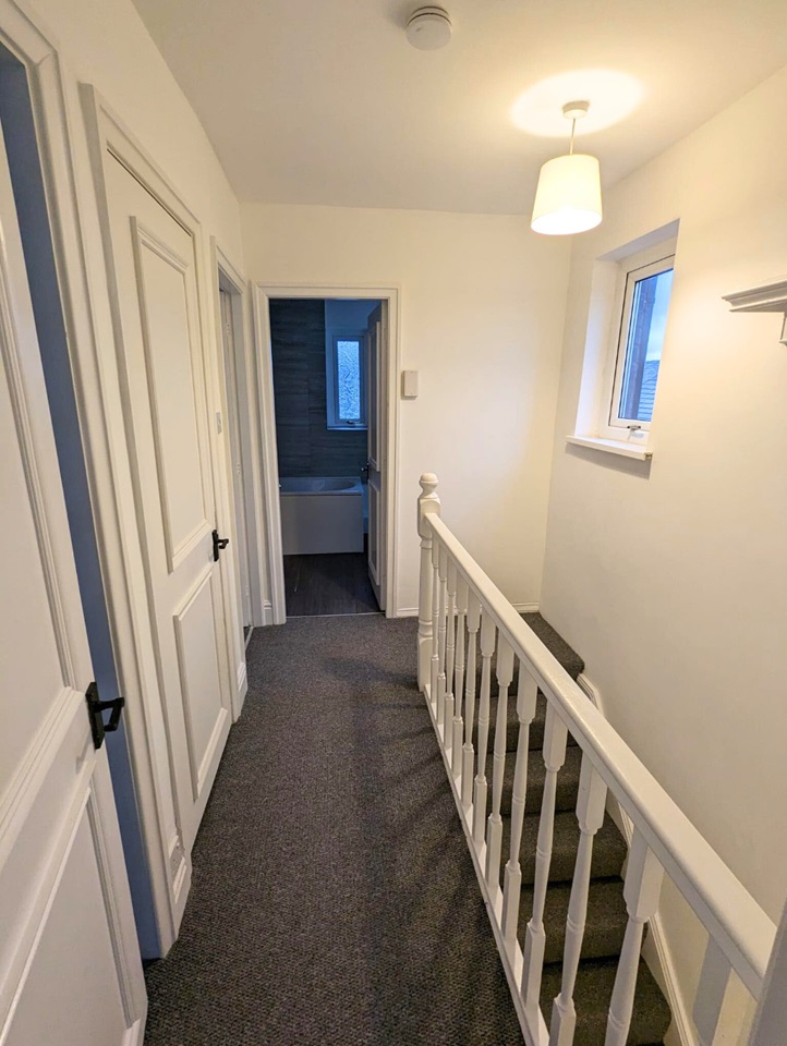 Oldham 3 Bed SemiDetached House, Worley Place, OL2 To Rent Now for