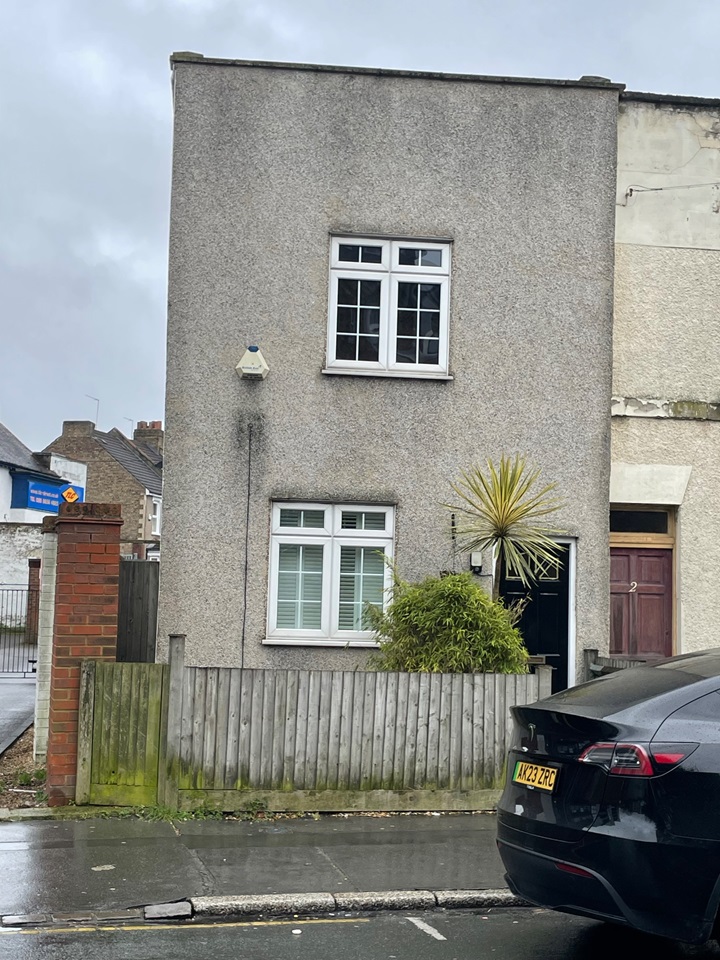 Croydon 2 Bed SemiDetached House, Leslie Park Road, CR0 To Rent