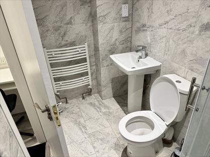 Room in a Shared House, Booth Road, NW9