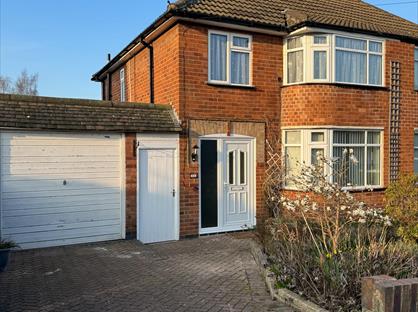 3 Bed Semi-Detached House, Ruskington Drive, LE18