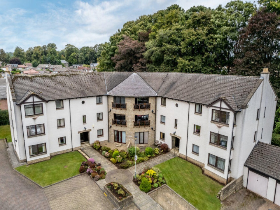 Monifieth 2 Bed Flat, Muirnwood Place, DD5 To Rent Now for £820.00 p/m
