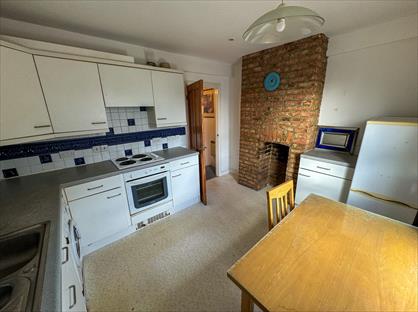 1 Bed Flat, Pears Road, TW3