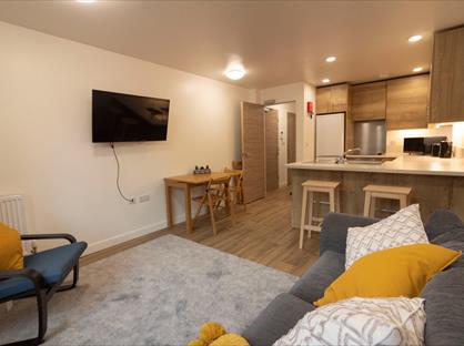 1 Bed Flat, Greenhill Road, SO22