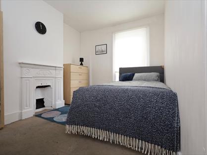 Room in a Shared House, Forest Road1, EN8
