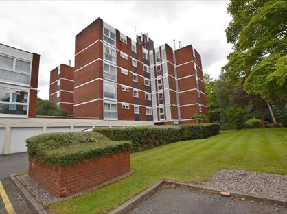 3 Bed Flat, Holly Mount, B16