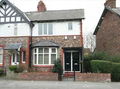 2 Bed Flat, Hale Road, WA15