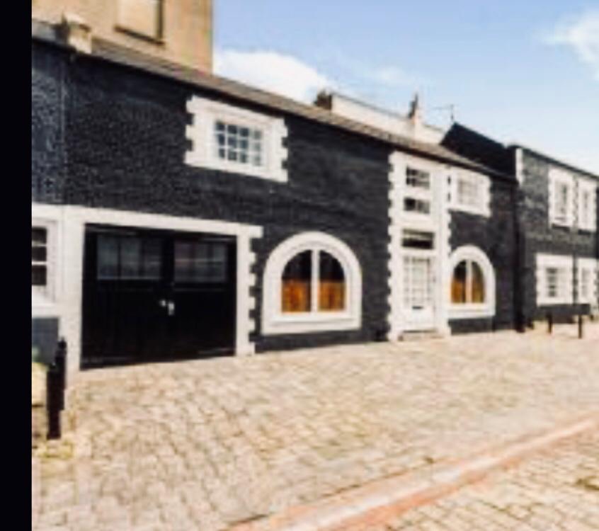 3 Bed Terraced House, Kemp Town Place, BN2, N1 7GU