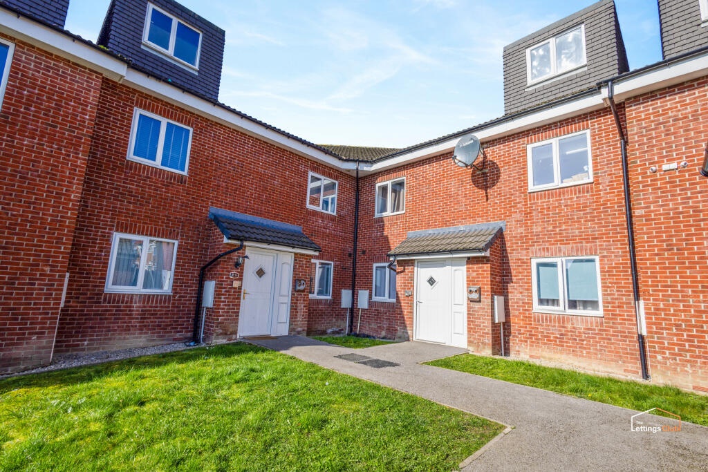 Leeds - 3 Bed Flat, Stanks Drive, LS14 - To Rent Now for £900.00 p/m