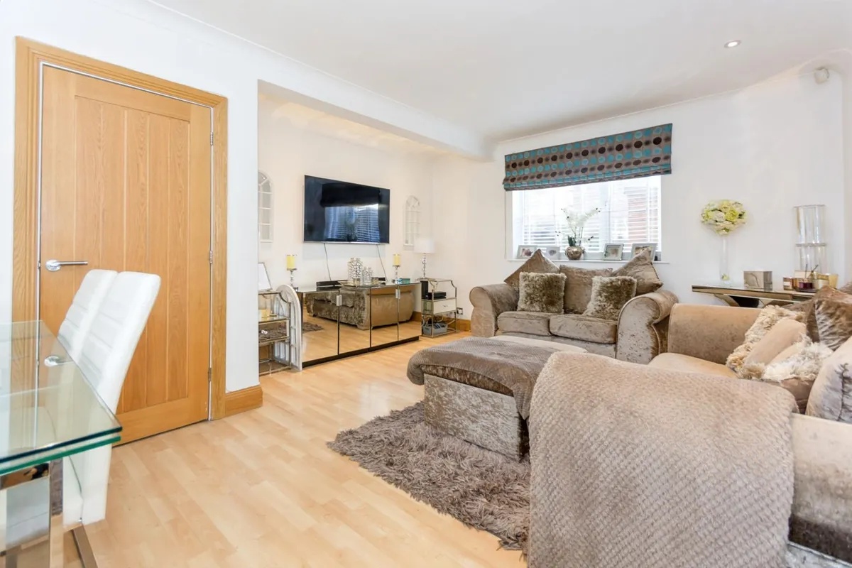 Additional image 4 of 3 Bed Terraced House, East Drive, B5, N1 7GU