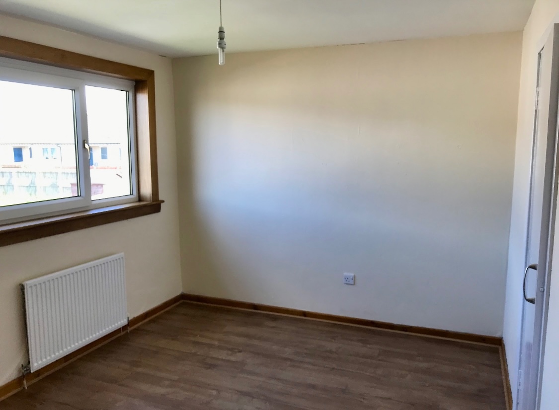 Addiewell, West Calder 2 Bed Terraced House, Loganlea Crescent, EH55