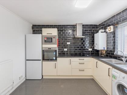 Room in a Shared Flat, Wellington Road, RM18