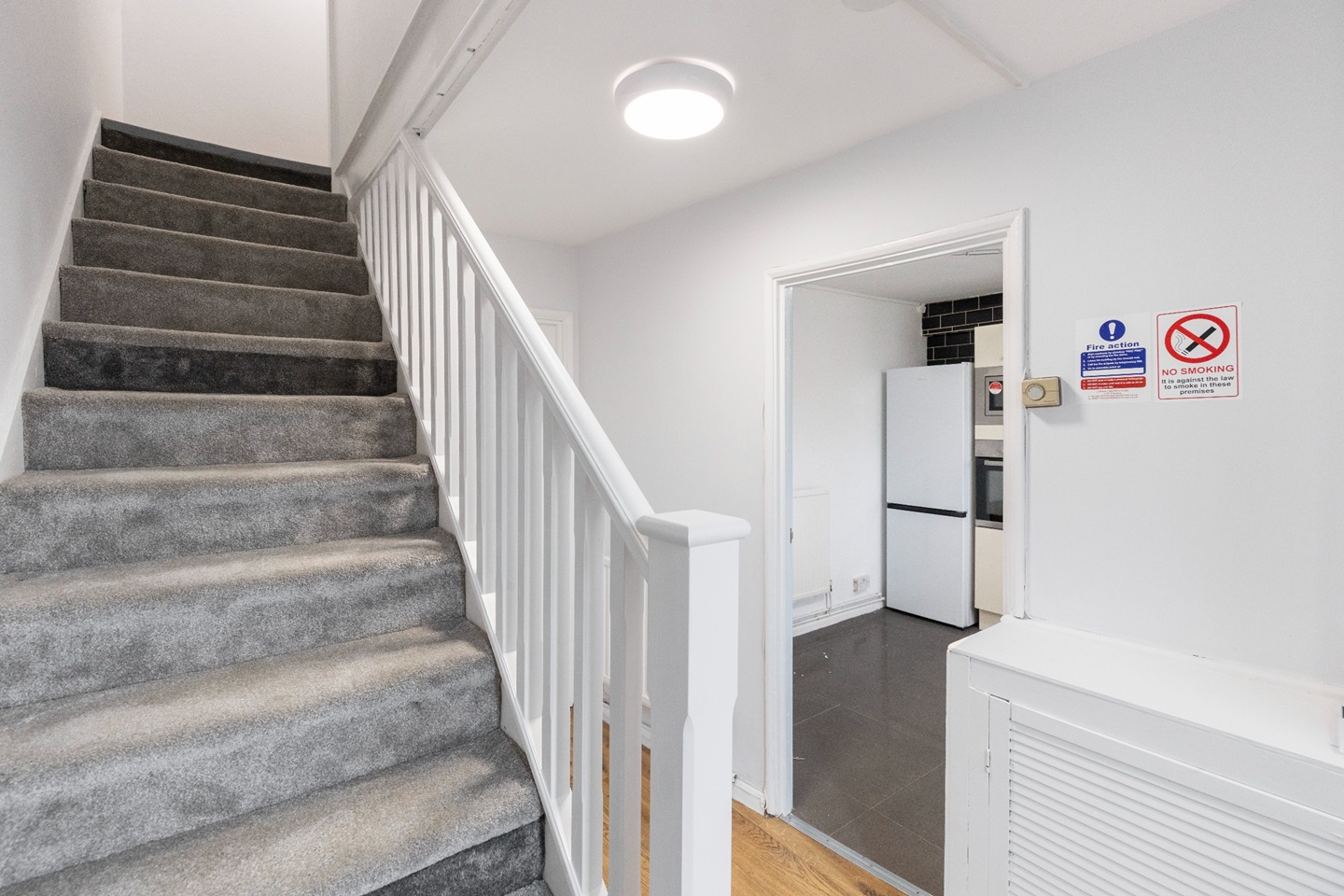 Tilbury Room in a Shared Flat, Wellington Road, RM18 To Rent Now