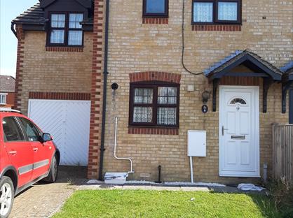 3 bed semi-detached house for rent in 3 Bed Semi-Detached House, Dunsford Close, SN1