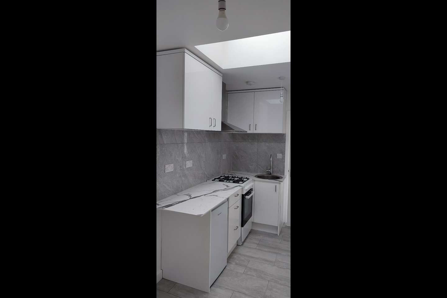 Broadheath, Altrincham 1 Bed Flat, Teal Close, WA14 To Rent Now for