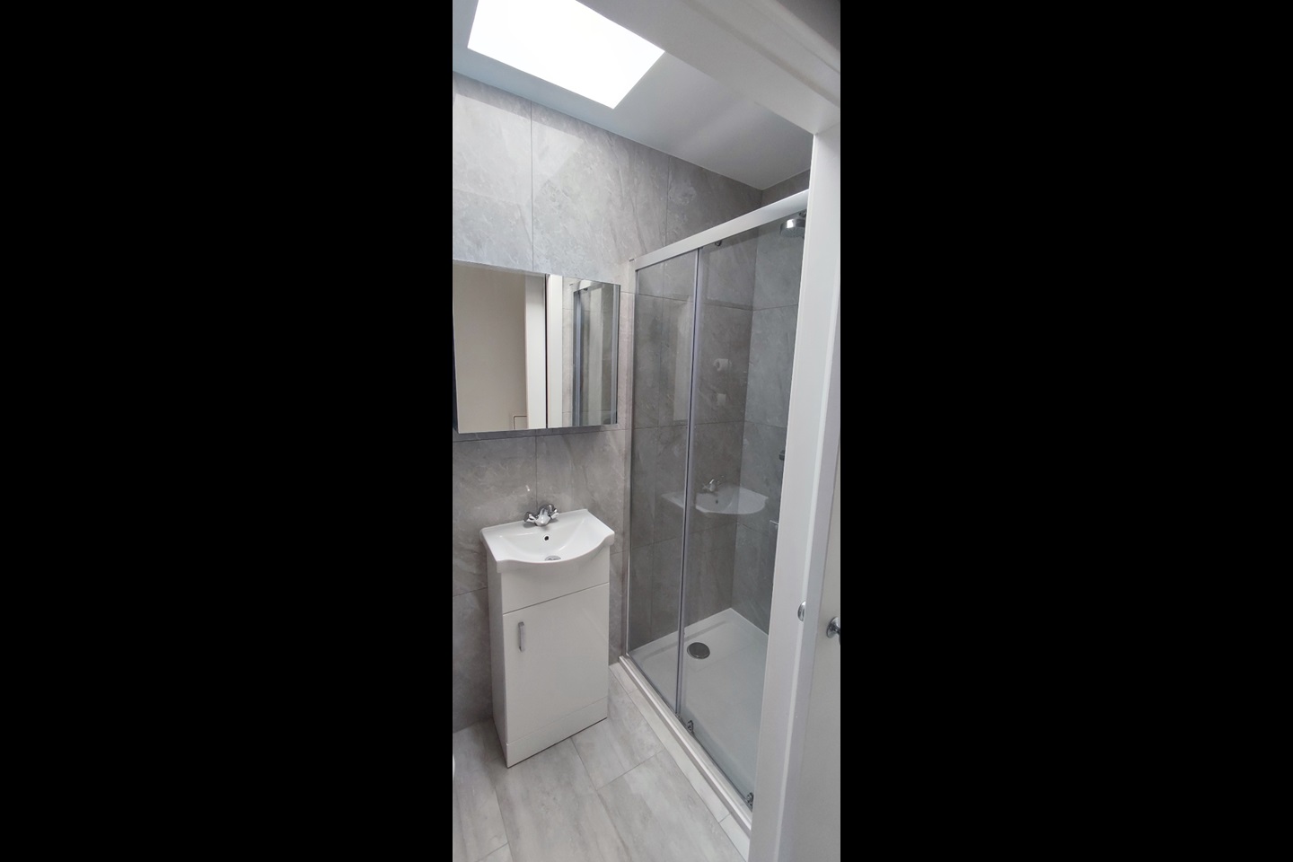 Broadheath, Altrincham 1 Bed Flat, Teal Close, WA14 To Rent Now for