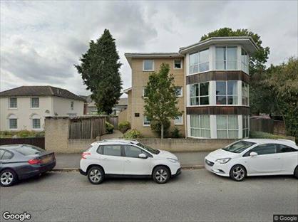 2 Bed Flat, Regents Park Road, SO15